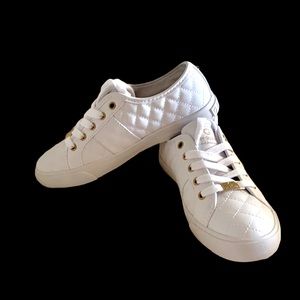 White Guess Shoes. Sz 5.5